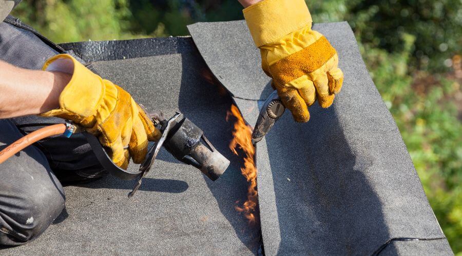 Expert Emergency Roof Repairs services in Red Oak, IA
